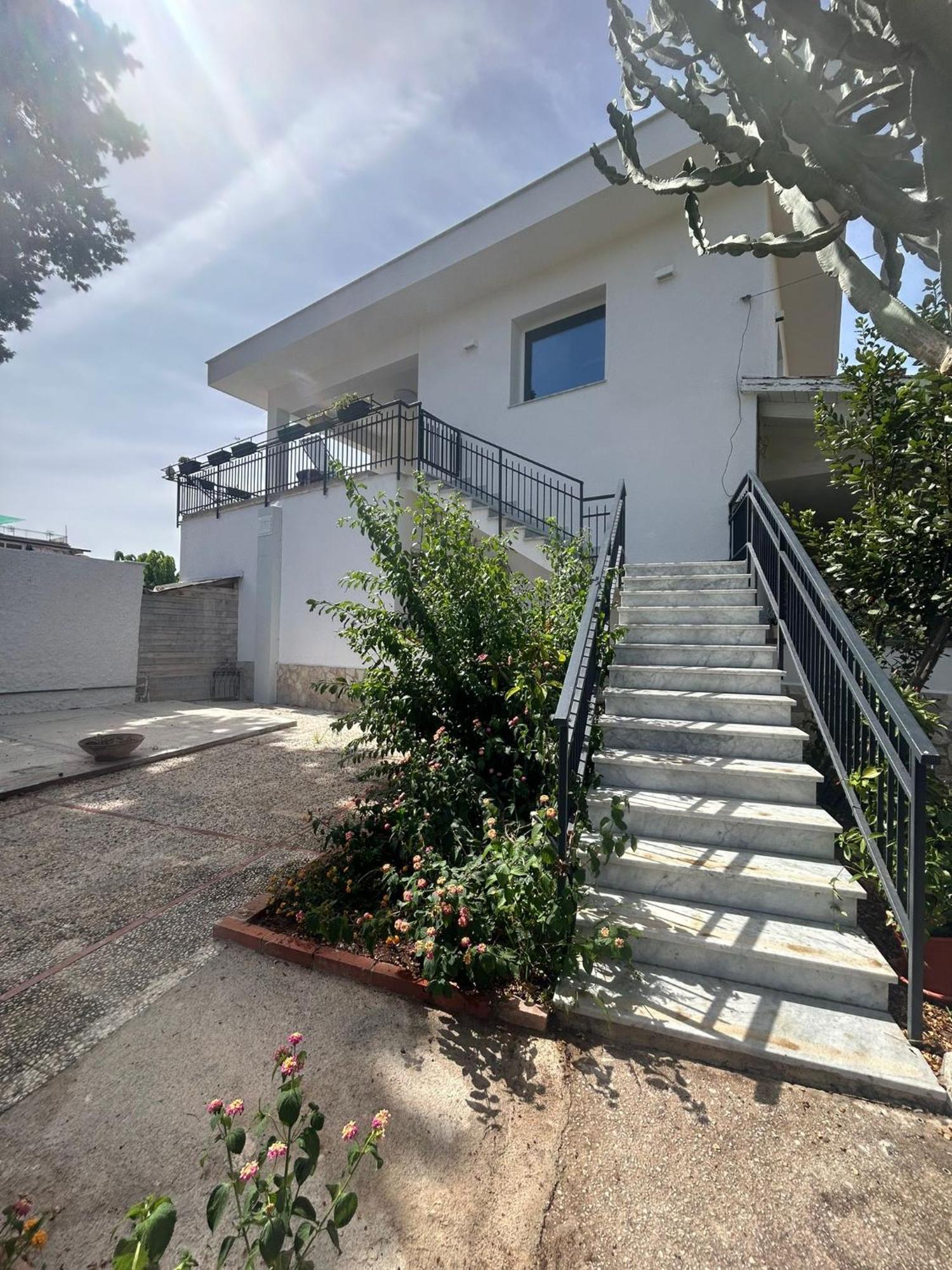 Mondello Felix - Appartamenti In Villa A 600M Dal Mare 외부 사진